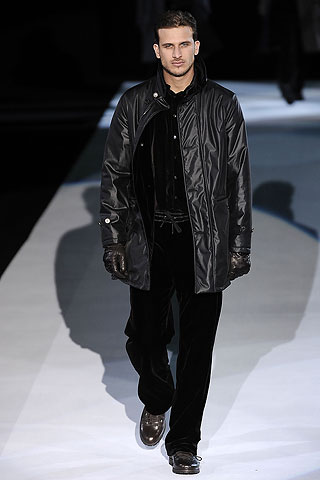 Giorgio Armani / - 2009-2010